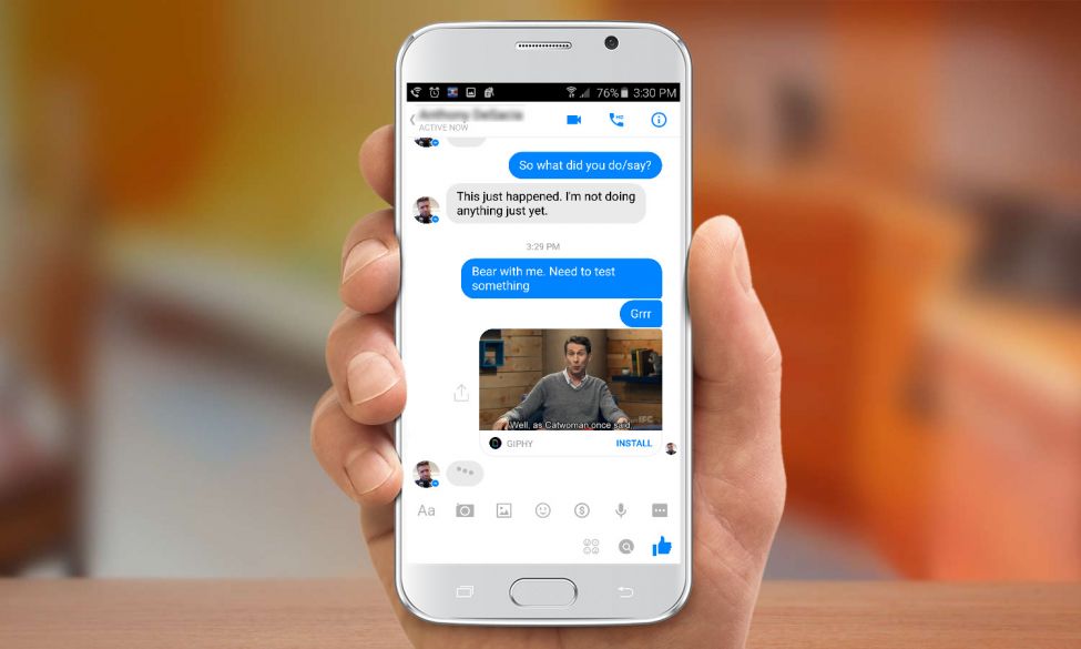 Facebook Messenger GIFs