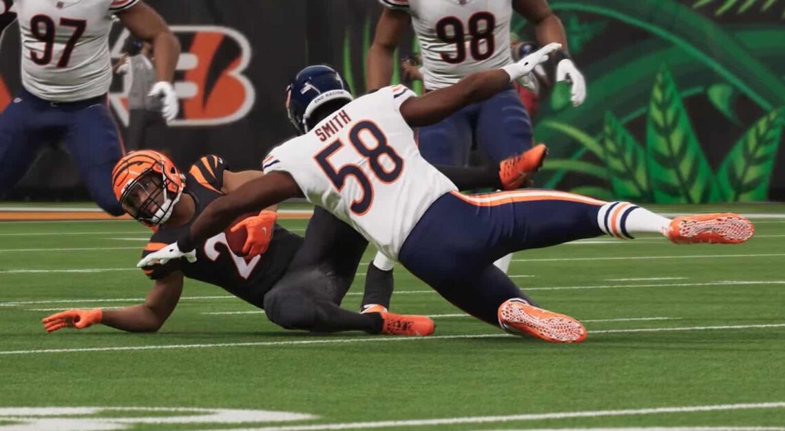 Madden NFL 22 player (character) stuck in slow motion & running at slow