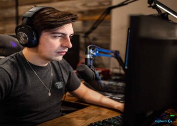 How many followers does Shroud have on Twitch?