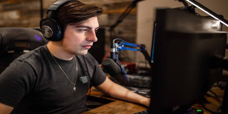 How many followers does Shroud have on Twitch?